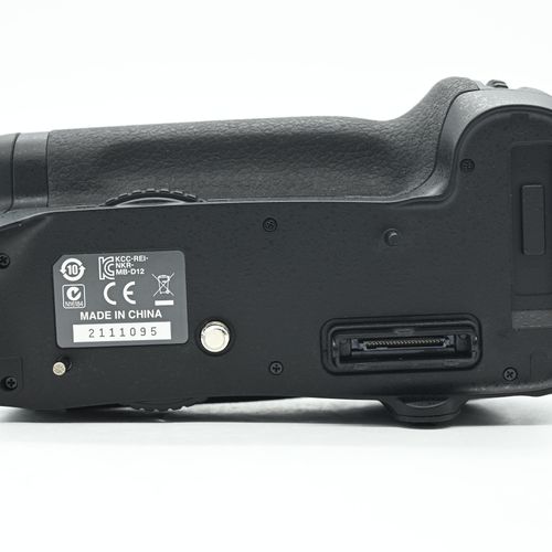 thumbnail-5 for Genuine OEM Nikon MB-D12 Battery Grip for D800/D800E/D810/D810A