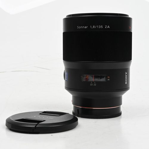 thumbnail-2 for Sony ZA 135mm f1.8 Zeiss Sonnar T * Lens SAL135F18Z