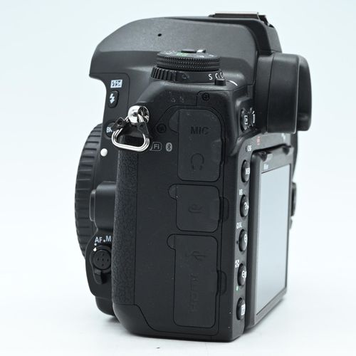 thumbnail-3 for Nikon D780 DSLR 24.5MP FX Full-Frame Camera Body