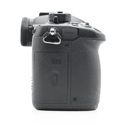 thumbnail-4 for Panasonic Lumix DC-GH5 20.3MP Mirrorless MFT Digital Camera