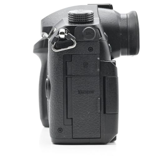 thumbnail-7 for Panasonic Lumix DC-GH5 20.3MP Mirrorless MFT Digital Camera