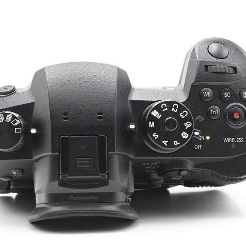 thumbnail-8 for Panasonic Lumix DC-GH5 20.3MP Mirrorless MFT Digital Camera