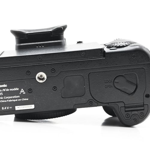 thumbnail-9 for Panasonic Lumix DC-GH5 20.3MP Mirrorless MFT Digital Camera
