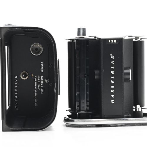 thumbnail-7 for Hasselblad A12 12-Button Roll Film Back Chrome