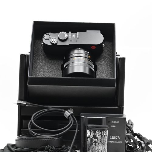 thumbnail-1 for Leica Q3 60MP Digital Camera 28mm f1.7 Summilux ASPH Lens w/Leica Warranty!