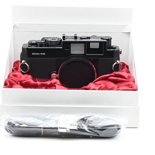 thumbnail-0 for Voigtlander Bessa R3M 250 Jahre Ed. Rangefinder Film Camera (Leica M Mount)