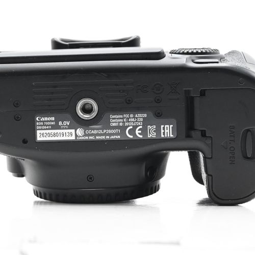 thumbnail-9 for Canon EOS 70D Digital SLR 20.2MP Camera Body