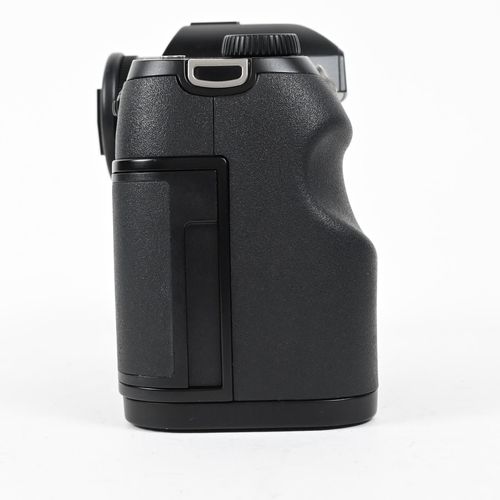 thumbnail-3 for Leica 10827 Type 6847 S3 64MP Medium Format DSLR Camera Body