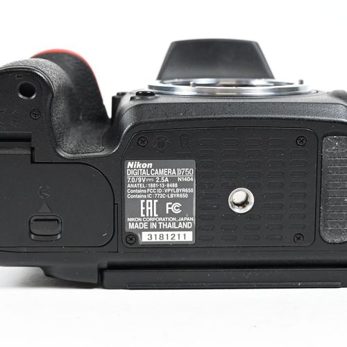 thumbnail-6 for Nikon D750 24.3MP FX Digital Camera Body