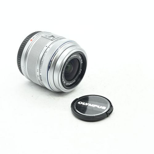 thumbnail-0 for Olympus Digital 14-42mm f3.5-5.6 M.Zuiko II R MSC Lens MFT Silver