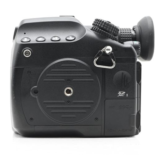 thumbnail-8 for Pentax 645Z Medium Format 51.4MP DSLR Digital Camera Body