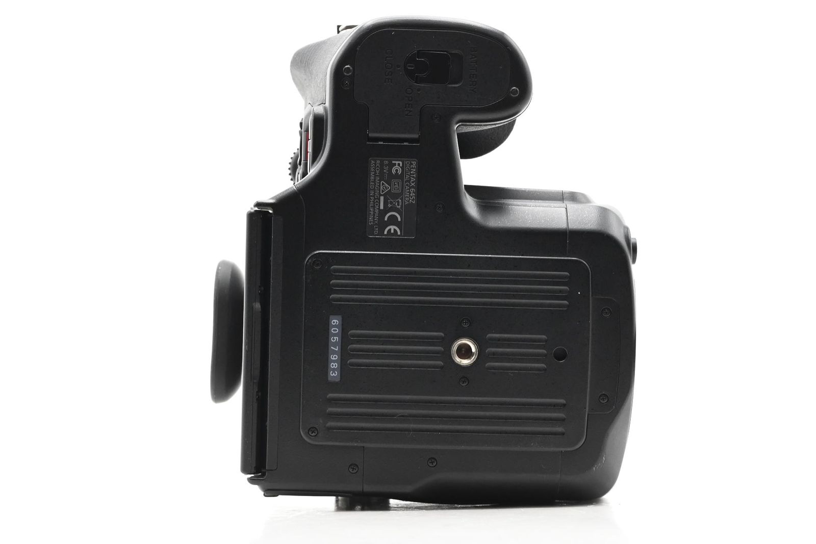 thumbnail-10 for Pentax 645Z Medium Format 51.4MP DSLR Digital Camera Body
