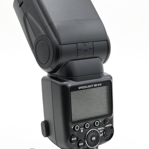 thumbnail-3 for Nikon SB-910 Speedlight Shoe Mount Flash SB910