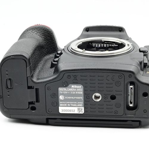 thumbnail-6 for Nikon D850 45.7MP Digital SLR Camera Body