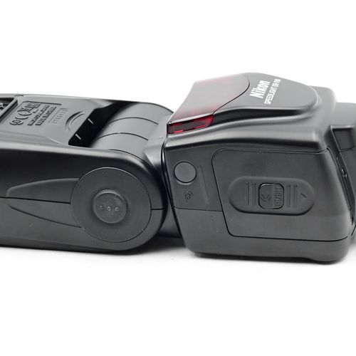 thumbnail-2 for Nikon SB-700 Speedlight Shoe Mount Flash SB700