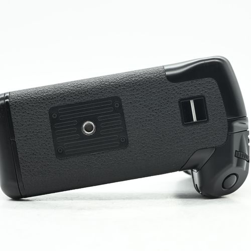 thumbnail-5 for Canon Power Drive Booster PB-E2 for EOS 1/1n/1v/3 PBE2