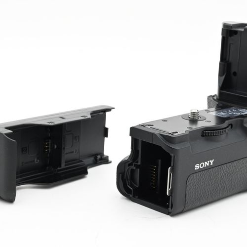 thumbnail-2 for Sony VG-C3EM Vertical Battery Grip for a9, a7RIII, a7III