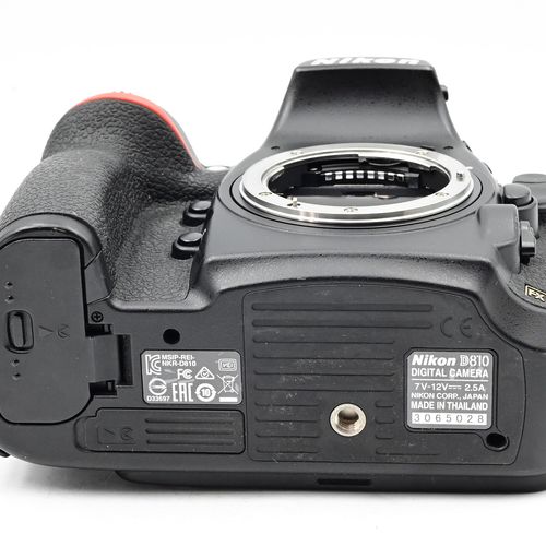 thumbnail-6 for Nikon D810 36.3MP Digital SLR Camera Body