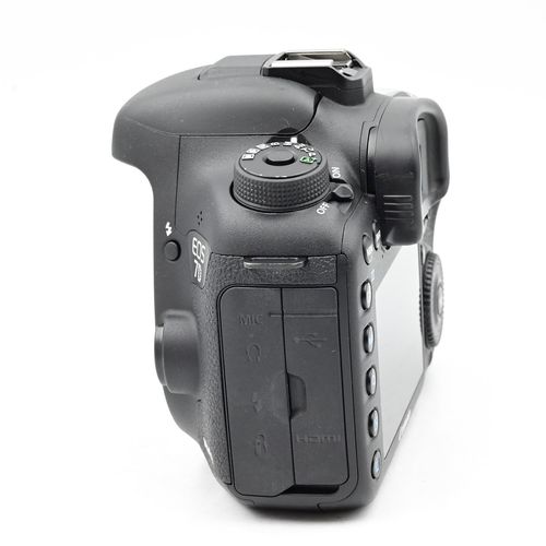thumbnail-2 for Canon EOS 7D Mark II 20.2MP Digital Camera Body