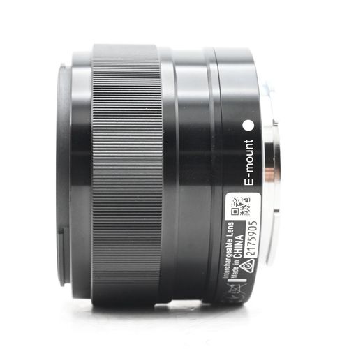 thumbnail-4 for Sony E 35mm f1.8 OSS Lens SEL35F18