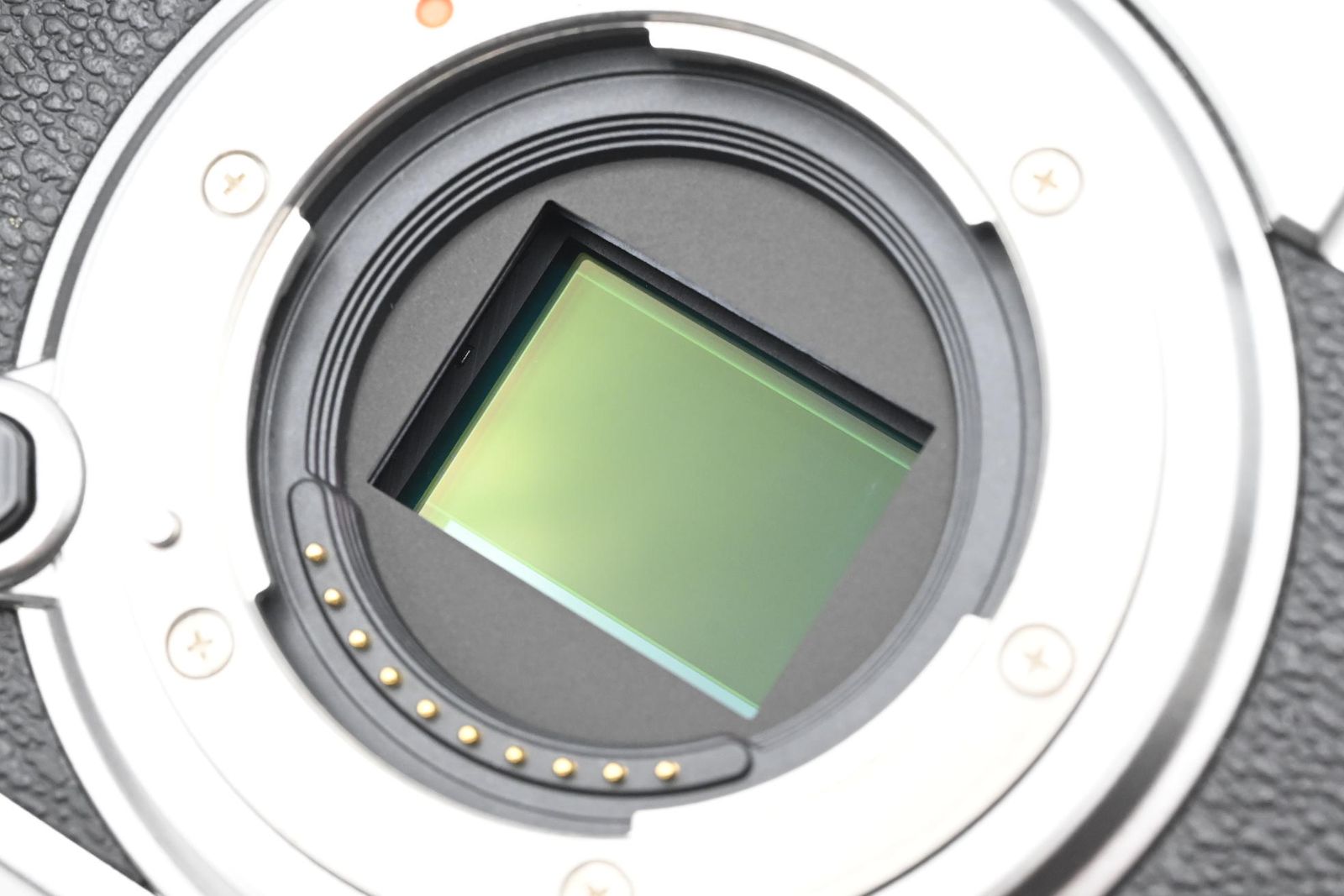 thumbnail-3 for Fujifilm X-T4 Mirrorless 26.1MP Digital Camera Body Silver