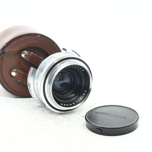 thumbnail-0 for Voigtlander 35mm f3.5 Skoparon Lens for Prominent