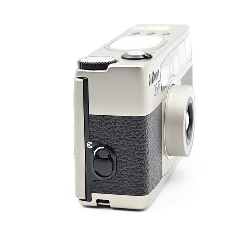 thumbnail-4 for Nikon 35Ti Film Camera w/35mm f2.8 35-Ti