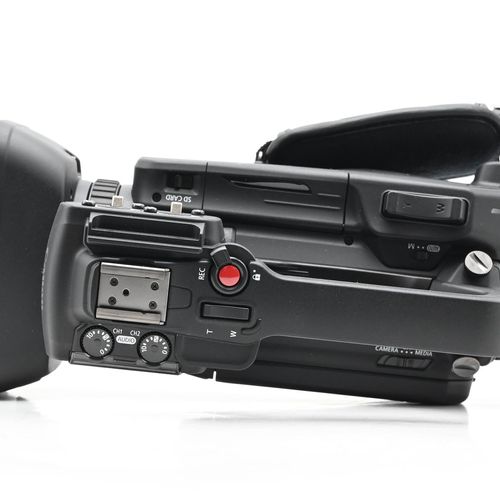 thumbnail-6 for Canon XA70 UHD 4K30 Camcorder with Dual-Pixel Autofocus