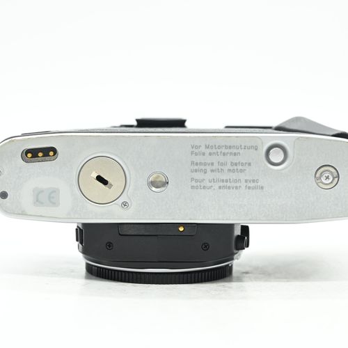 thumbnail-4 for Leica R6.2 Chrome SLR Camera Body