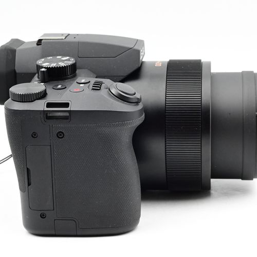 thumbnail-4 for Leica V-Lux 5 Type 7741 Digital Camera 20.1MP 16x Lens