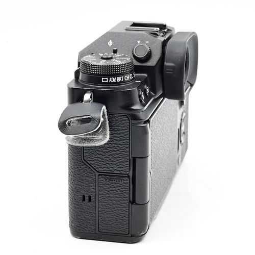 thumbnail-2 for Fujifilm X-T4 Mirrorless 26.1MP Digital Camera Body Black