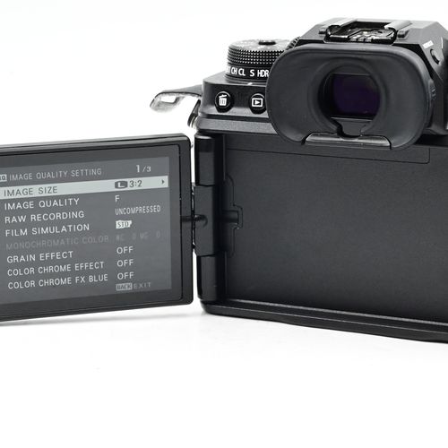 thumbnail-4 for Fujifilm X-T4 Mirrorless 26.1MP Digital Camera Body Black
