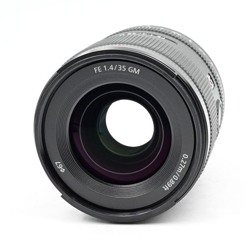 thumbnail-12 for Sony FE 35mm f1.4 GM Lens SEL35F14GM
