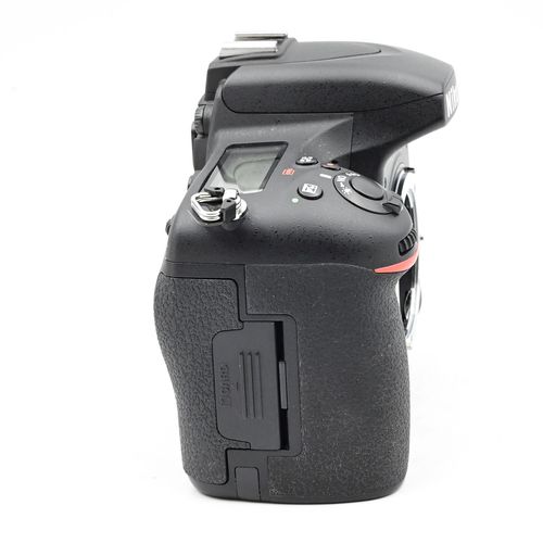 thumbnail-4 for Nikon D750 24.3MP FX Digital Camera Body
