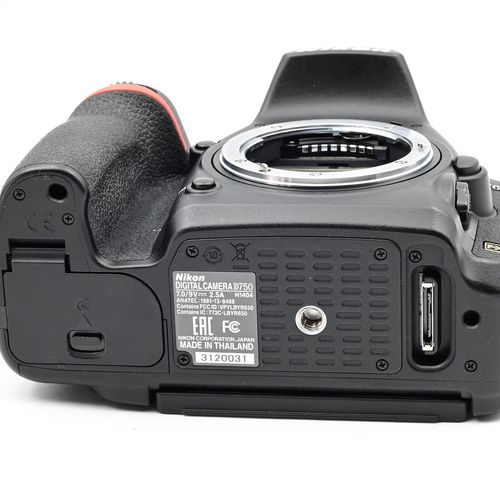 thumbnail-6 for Nikon D750 24.3MP FX Digital Camera Body