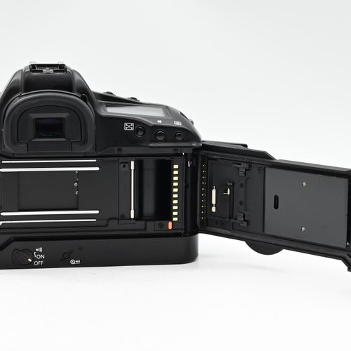 thumbnail-6 for Canon EOS 1V SLR Film Camera Body