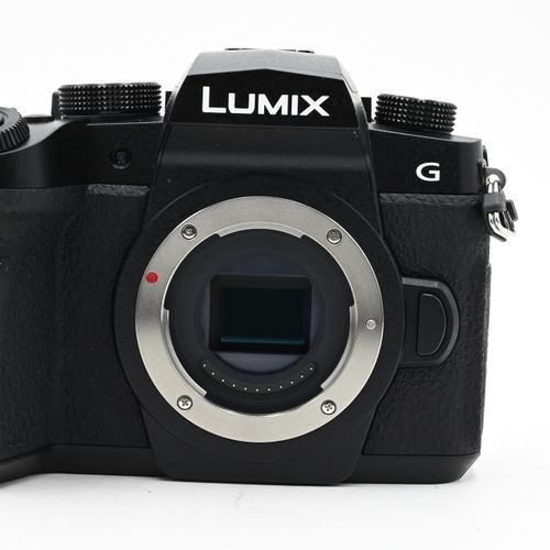 thumbnail-1 for Panasonic Lumix DC-G95D Mirrorless 20.3MP Digital Camera