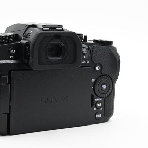 thumbnail-3 for Panasonic Lumix DC-G95D Mirrorless 20.3MP Digital Camera
