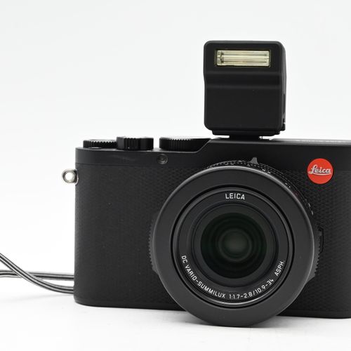 thumbnail-2 for Leica 19191 D-Lux 8 Digital Camera 22MP 3.1x Lens