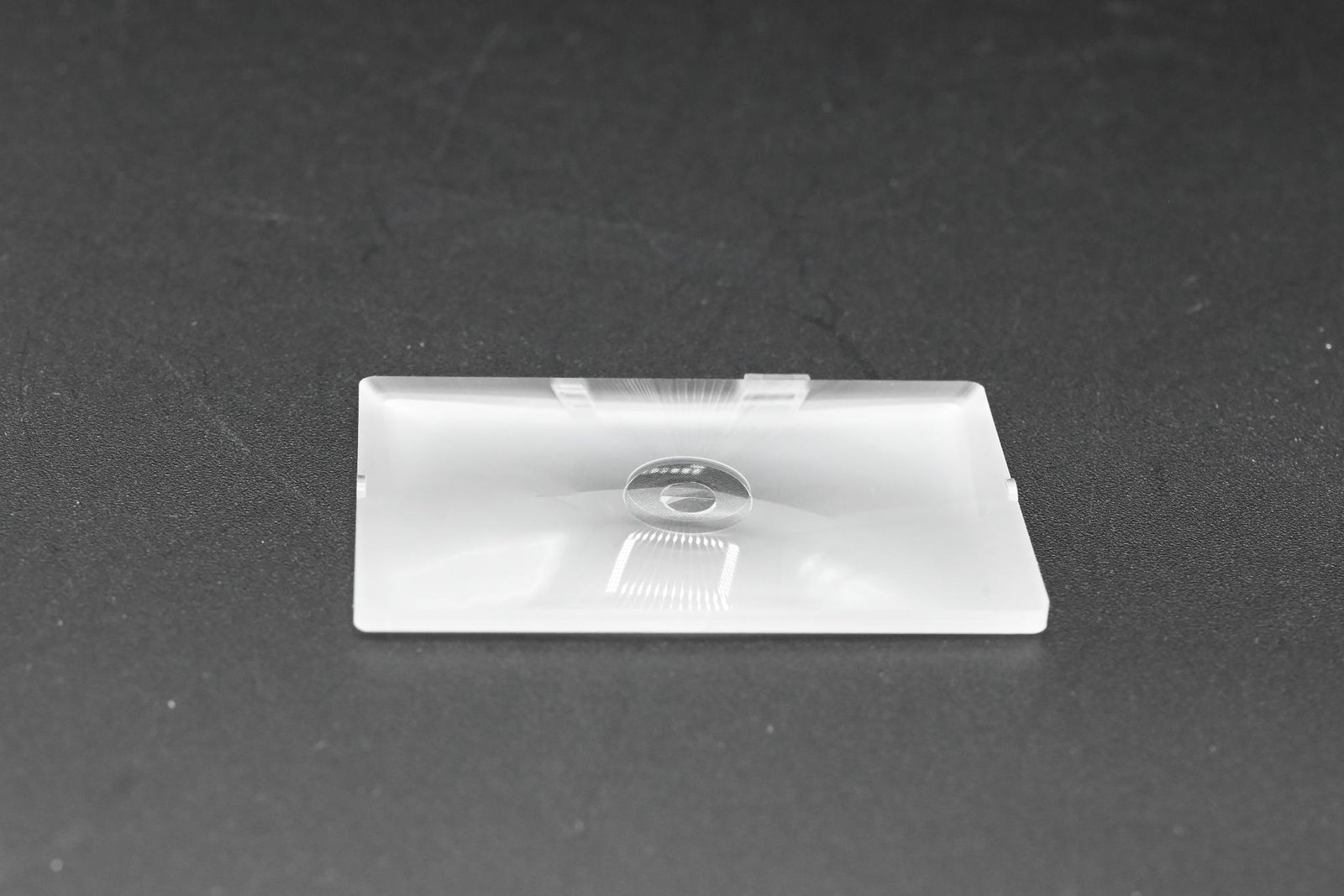 thumbnail-5 for Leica 14343 Focusing Screen R8/R9 Universal Split Image