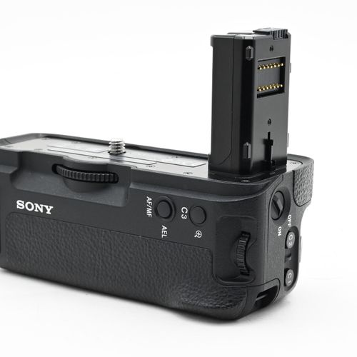 thumbnail-3 for Sony VG-C2EM Vertical Battery Grip for a7 II, a7R II, and a7S II