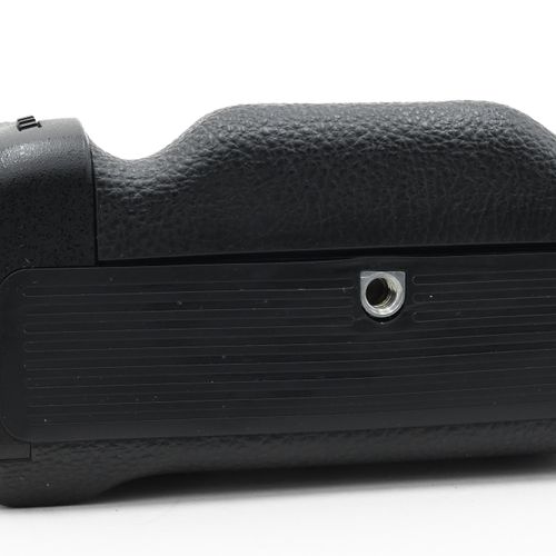 thumbnail-4 for Sony VG-C2EM Vertical Battery Grip for a7 II, a7R II, and a7S II
