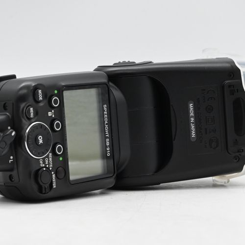 thumbnail-1 for Nikon SB-910 Speedlight Shoe Mount Flash SB910