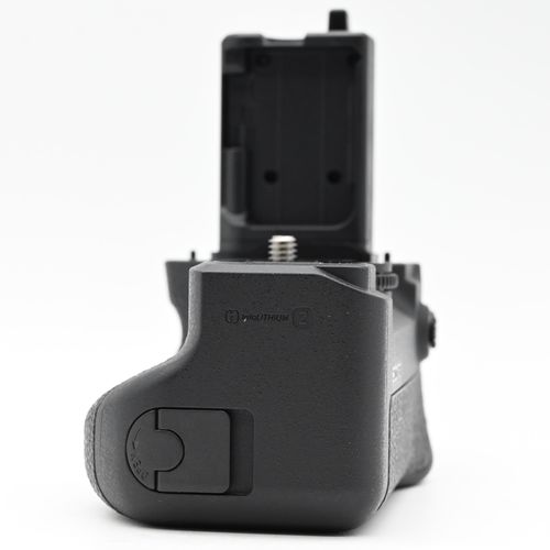 thumbnail-1 for Sony VG-C4EM Vertical Grip (for Alpha 1, a7 IV, a7R IV, a7S III, a9 II)