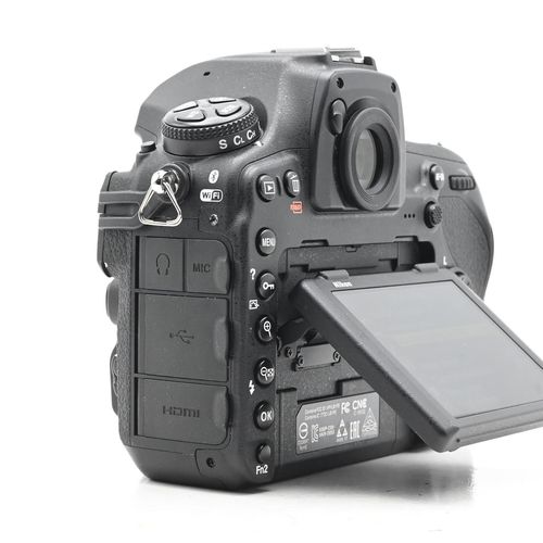 thumbnail-18 for Nikon D850 45.7MP Digital SLR Camera Body