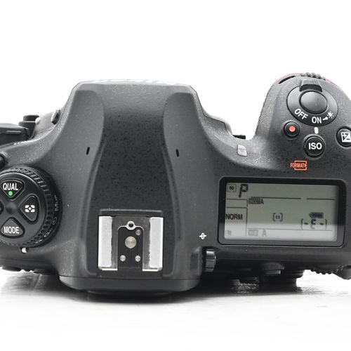 thumbnail-20 for Nikon D850 45.7MP Digital SLR Camera Body