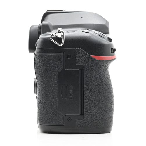 thumbnail-3 for Nikon D780 DSLR 24.5MP FX Full-Frame Camera Body