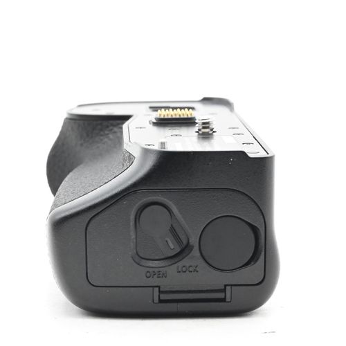 thumbnail-4 for Panasonic DMW-BGG9 Battery Grip For Lumix DC-G9