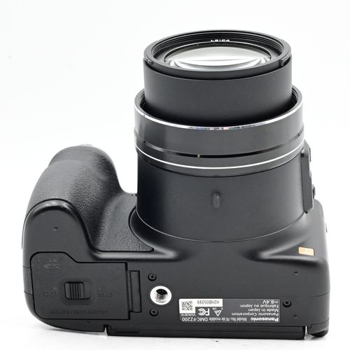 thumbnail-6 for Panasonic Lumix DMC-FZ200 12.1MP Digital Camera w/Leica 24x Zoom