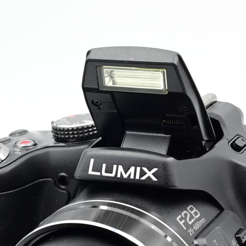 thumbnail-8 for Panasonic Lumix DMC-FZ200 12.1MP Digital Camera w/Leica 24x Zoom
